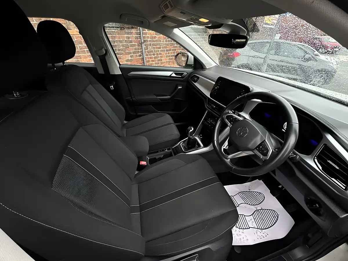 Used 2023 Volkswagen T-Roc Life Grey - Interior and Exterior details 8