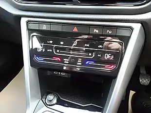 Used 2023 Volkswagen T-Roc Life Pure White - Interior and Exterior details 17