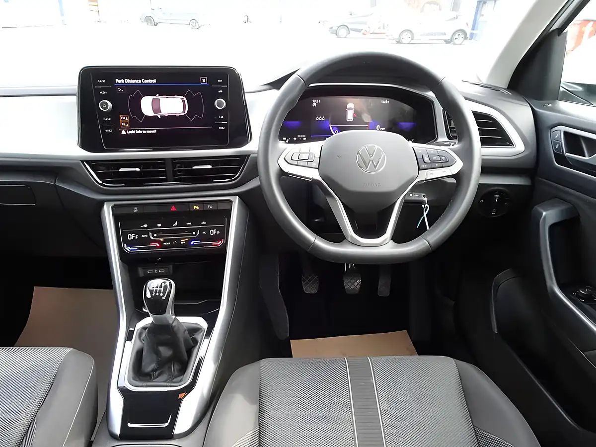 Used 2023 Volkswagen T-Roc Life Pure White - Interior and Exterior details 2