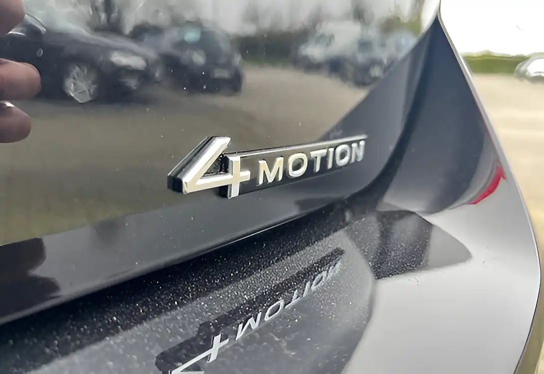 Used 2023 Volkswagen T-Roc R-Line Black - Interior and Exterior details 13