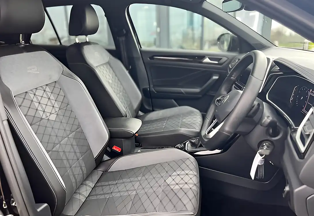 Used 2023 Volkswagen T-Roc R-Line Black - Interior and Exterior details 17