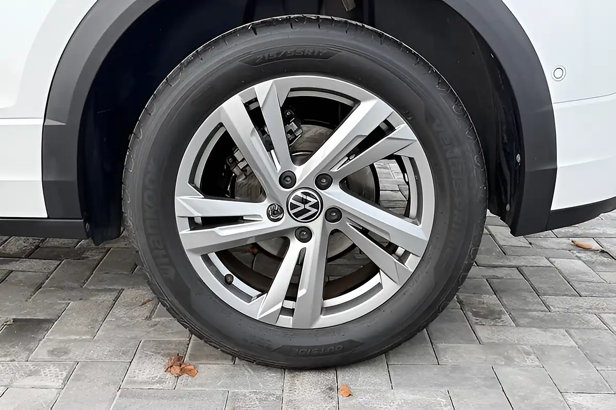 Used 2023 Volkswagen T-Roc R-Line White - Interior and Exterior details 7