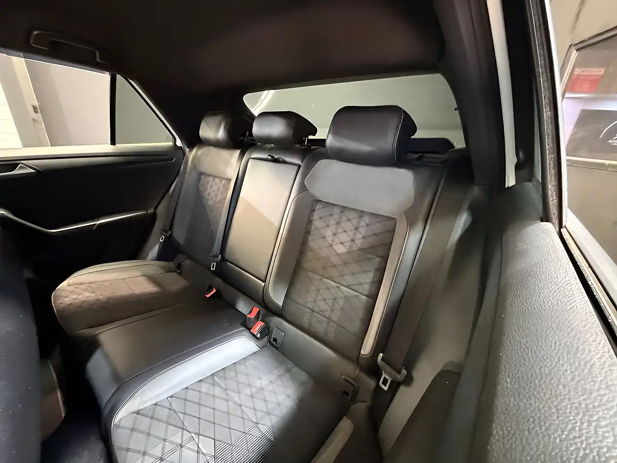 Used 2023 Volkswagen T-Roc R-Line White - Interior and Exterior details 13