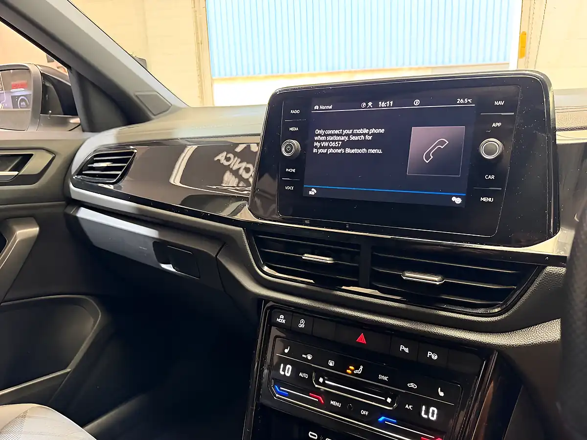 Used 2023 Volkswagen T-Roc R-Line White - Interior and Exterior details 16