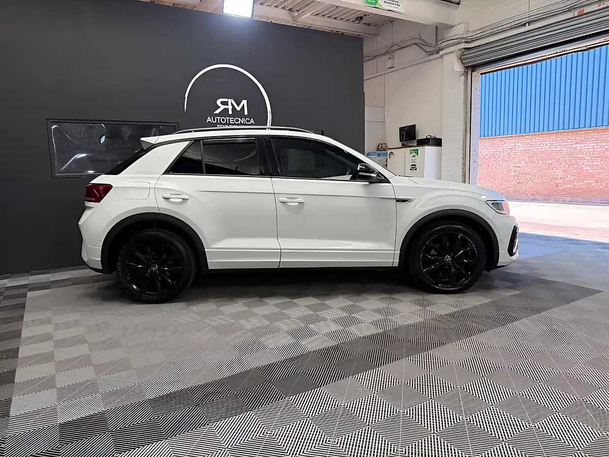 Used 2023 Volkswagen T-Roc R-Line White - Interior and Exterior details 5