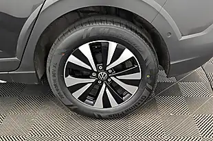 Used 2023 Volkswagen Taigo Life Black - Interior and Exterior details 20
