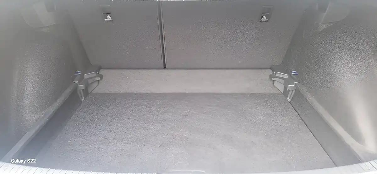 Used 2023 Volkswagen Taigo Life Blue - Interior and Exterior details 19
