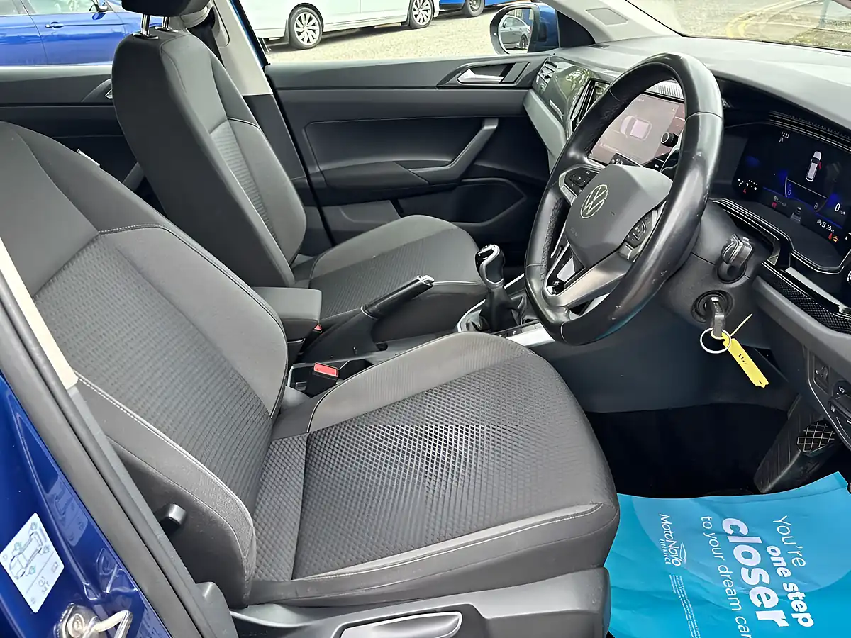Used 2023 Volkswagen Taigo Life Blue - Interior and Exterior details 3