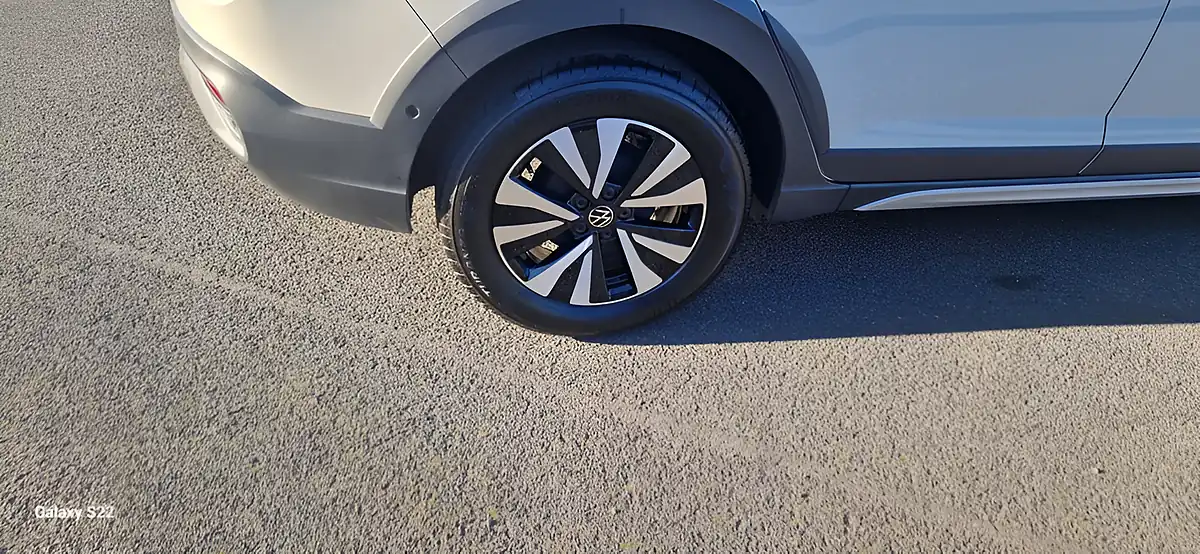 Used 2023 Volkswagen Taigo Life Grey - Interior and Exterior details 19