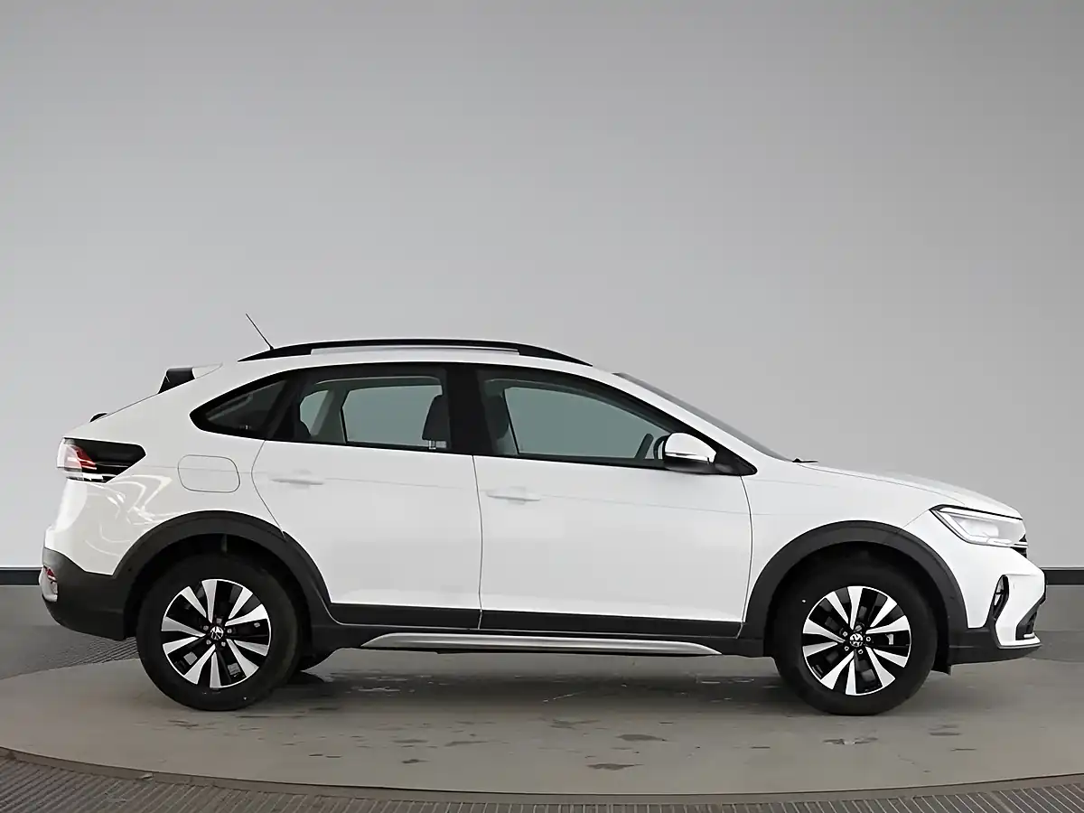 Used 2023 Volkswagen Taigo Life White - Interior and Exterior details 8