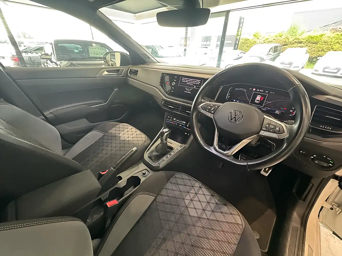 Used 2023 Volkswagen Taigo R-Line White - Interior and Exterior details 10