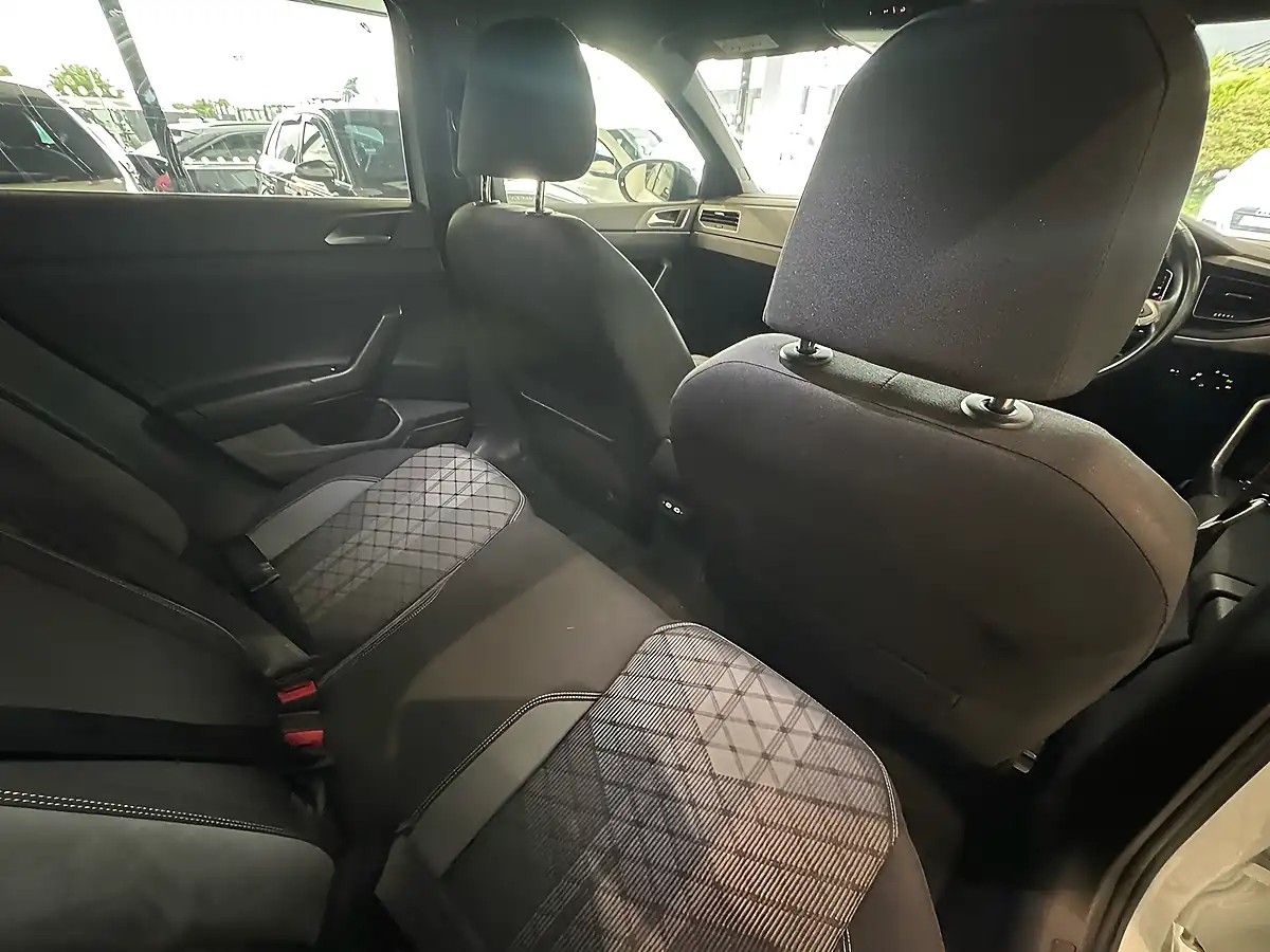 Used 2023 Volkswagen Taigo R-Line White - Interior and Exterior details 8