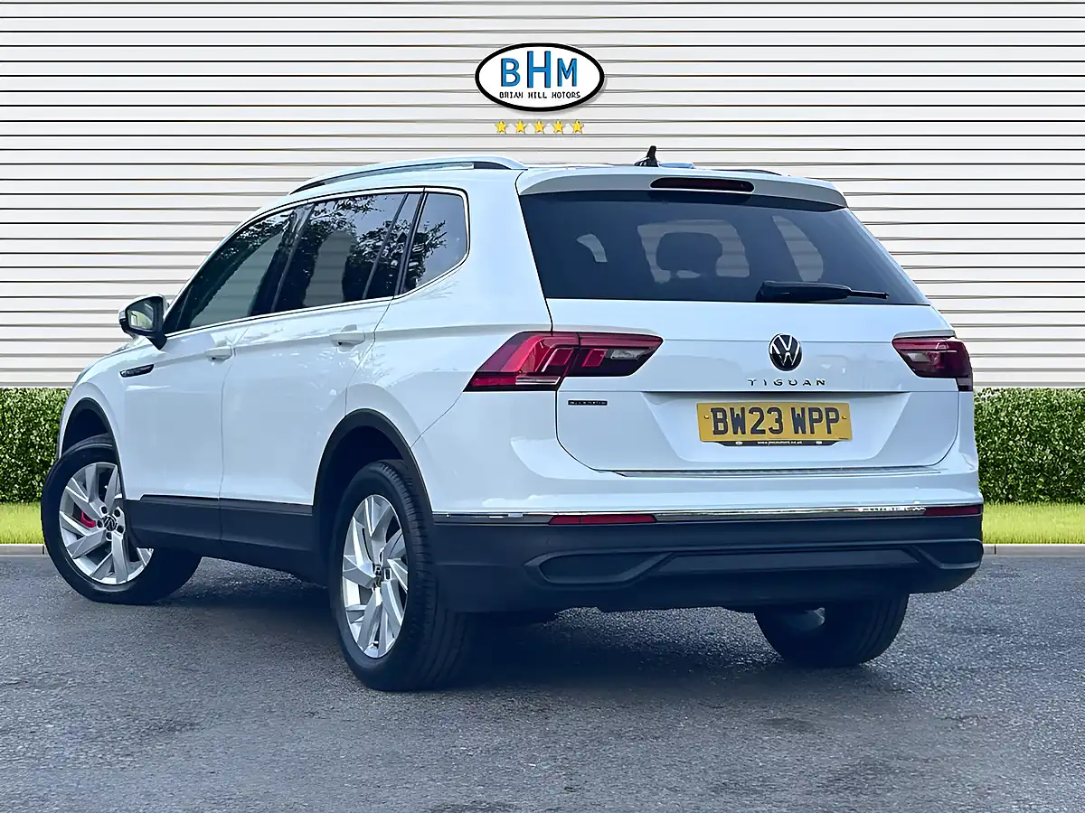 Used 2023 Volkswagen Tiguan Allspace Life Candy White - Interior and Exterior details 11