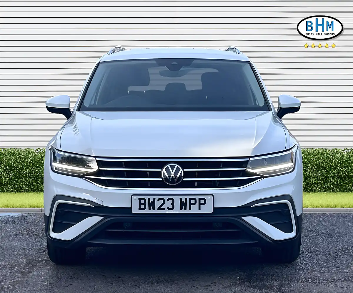 Used 2023 Volkswagen Tiguan Allspace Life Candy White - Interior and Exterior details 3