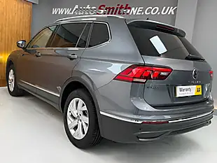 Used 2023 Volkswagen Tiguan Allspace Life Grey - Interior and Exterior details 3