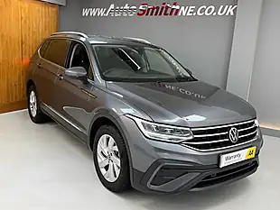 Used 2023 Volkswagen Tiguan Allspace Life Grey - Interior and Exterior details 9