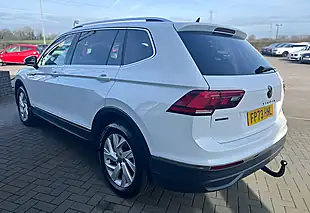 Used 2023 Volkswagen Tiguan Allspace Life White - Interior and Exterior details 9