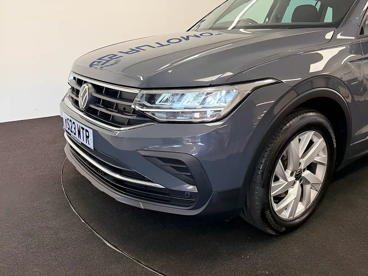 Used 2023 Volkswagen Tiguan Life Dolphin Grey - Interior and Exterior details 13