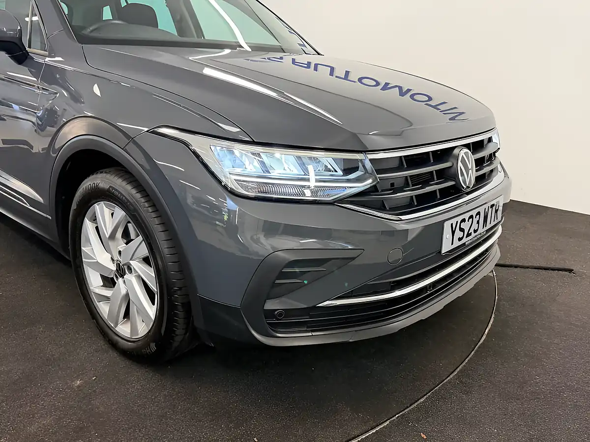 Used 2023 Volkswagen Tiguan Life Dolphin Grey - Interior and Exterior details 14