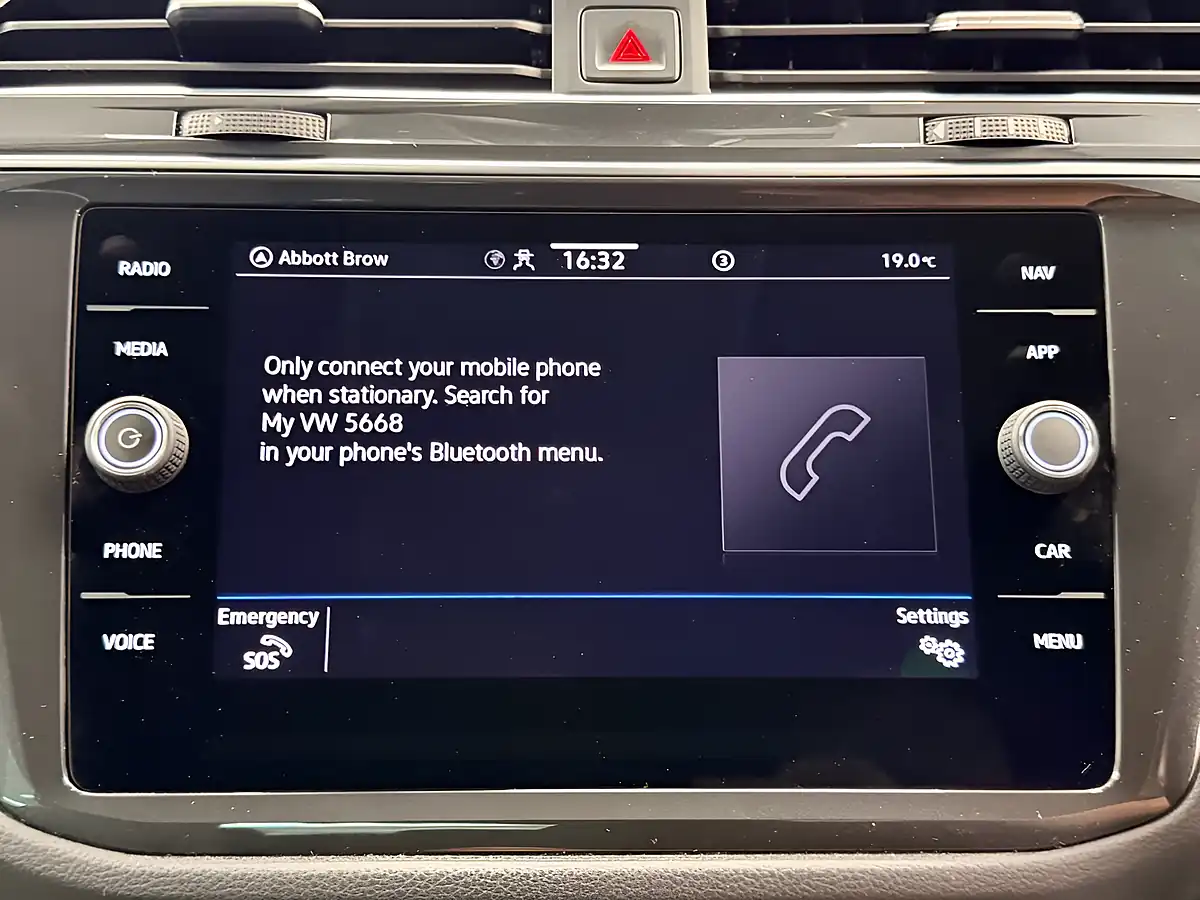 Used 2023 Volkswagen Tiguan Life Dolphin Grey - Interior and Exterior details 16