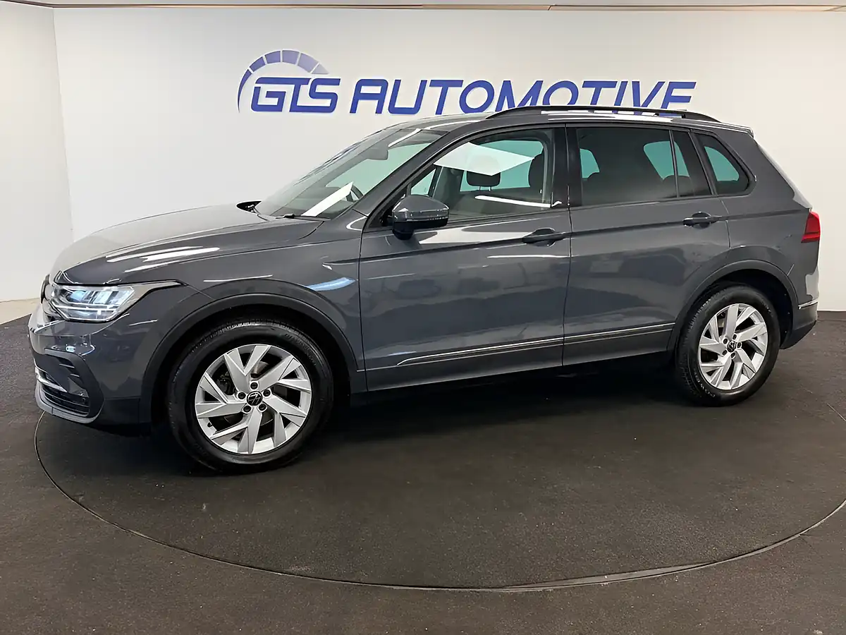 Used 2023 Volkswagen Tiguan Life Dolphin Grey - Interior and Exterior details 8