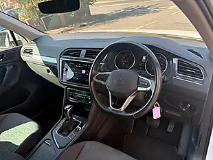 Used 2023 Volkswagen Tiguan Life White - Interior and Exterior details 9