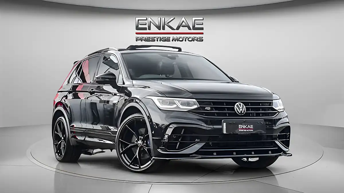Used 2023 Volkswagen Tiguan R Black - Front View