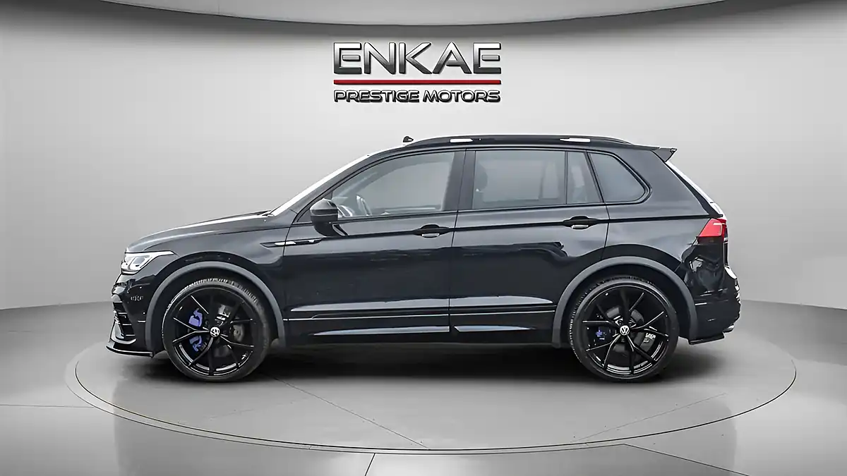 Used 2023 Volkswagen Tiguan R Black - Interior and Exterior details 5
