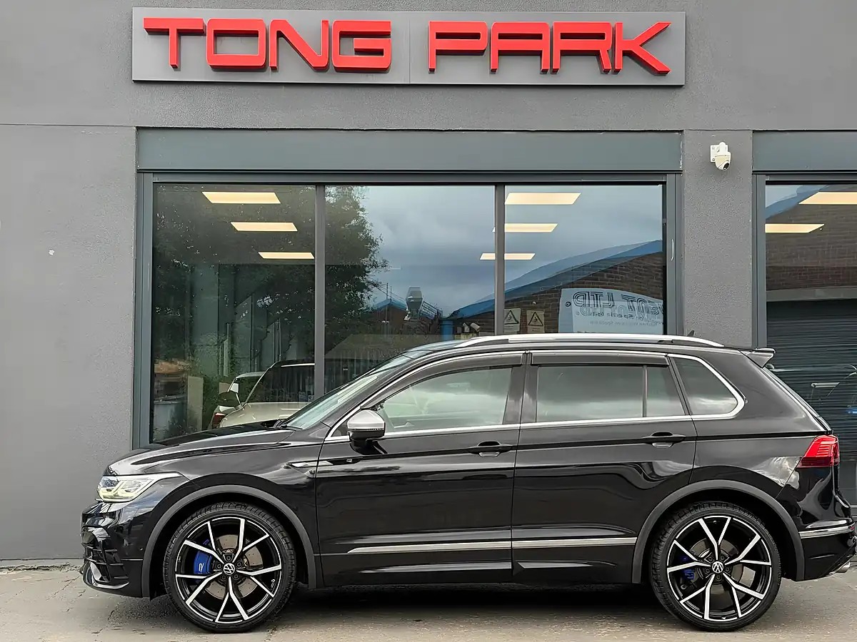 Used 2023 Volkswagen Tiguan R Black - Interior and Exterior details 10