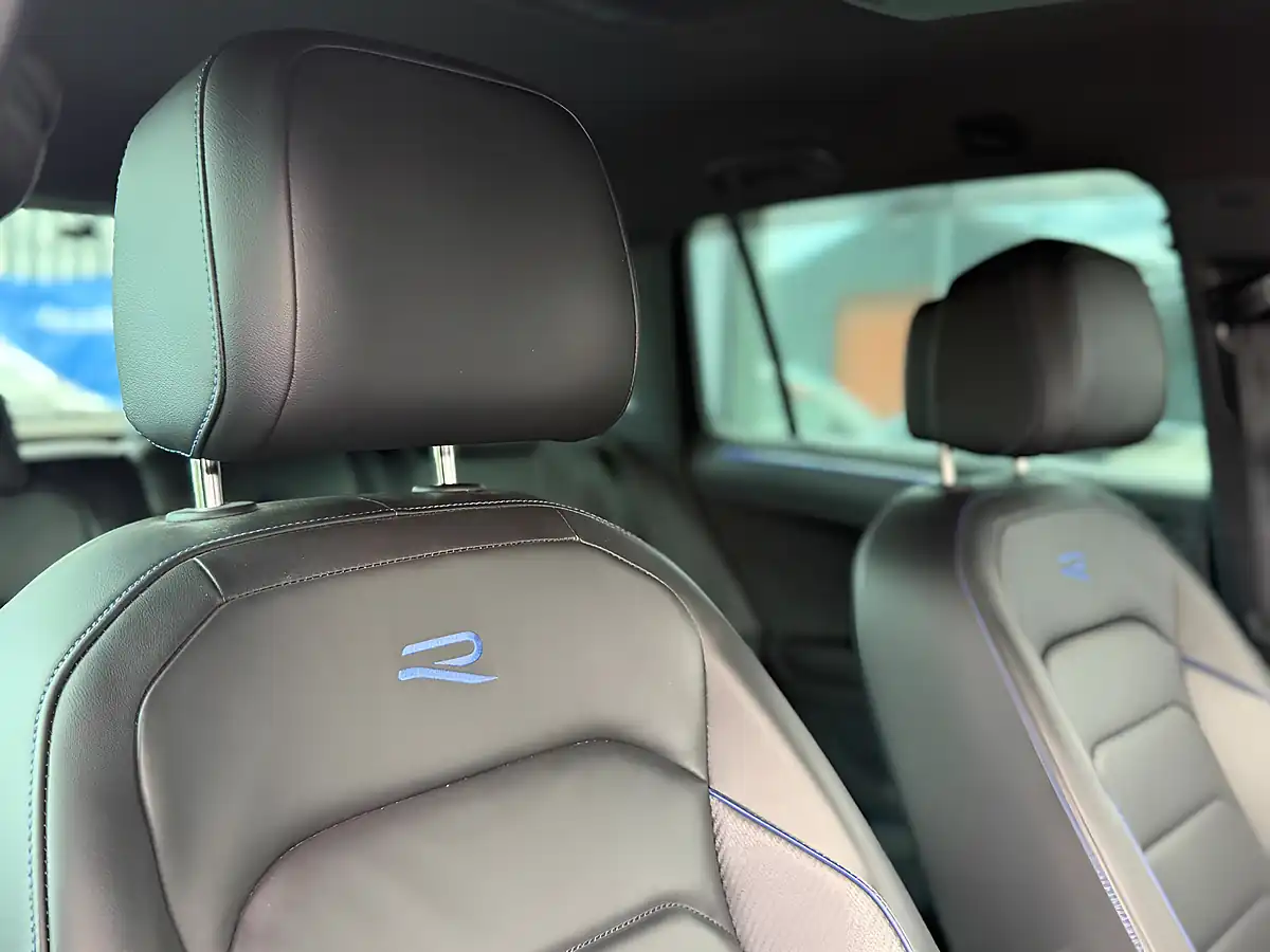 Used 2023 Volkswagen Tiguan R Black - Interior and Exterior details 13