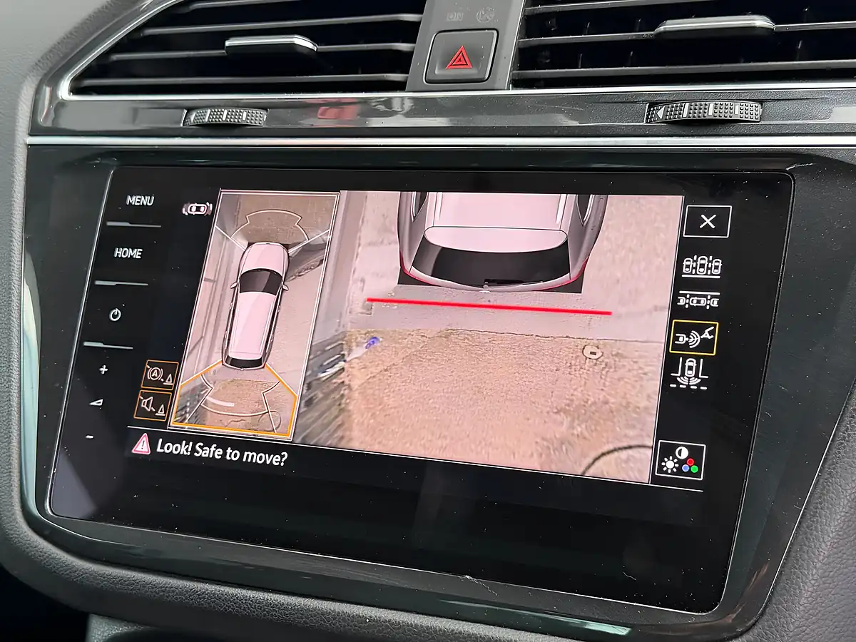 Used 2023 Volkswagen Tiguan R Black - Interior and Exterior details 15