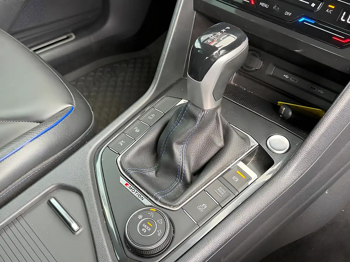 Used 2023 Volkswagen Tiguan R Black - Interior and Exterior details 13