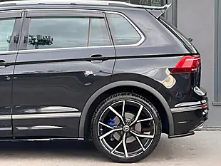 Used 2023 Volkswagen Tiguan R Black - Interior and Exterior details 8