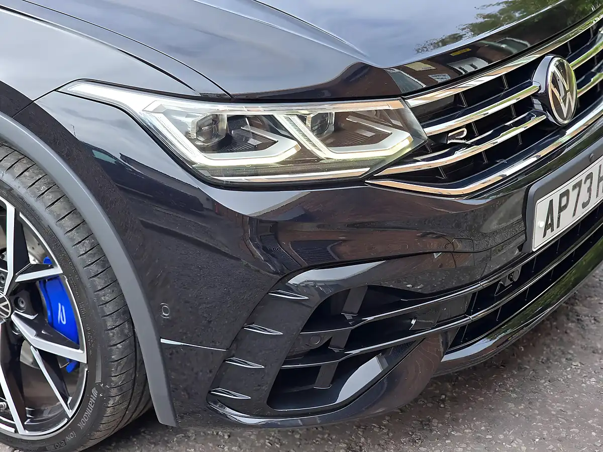 Used 2023 Volkswagen Tiguan R Black - Interior and Exterior details 11