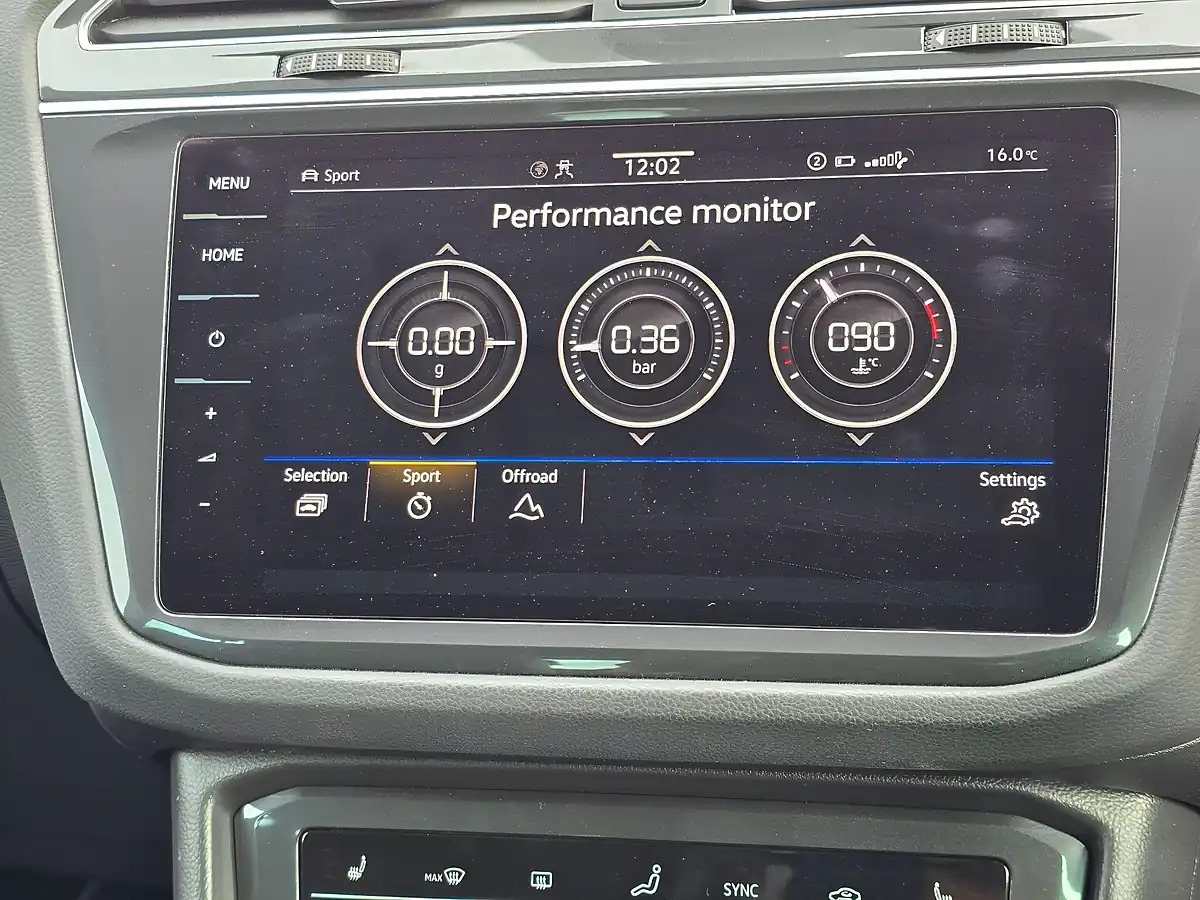 Used 2023 Volkswagen Tiguan R Black - Interior and Exterior details 17