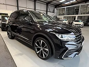 Used 2023 Volkswagen Tiguan R-Line Black - Interior and Exterior details 9