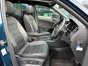 Used 2023 Volkswagen Tiguan R-Line Blue - Interior and Exterior details 12