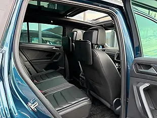 Used 2023 Volkswagen Tiguan R-Line Blue - Interior and Exterior details 17