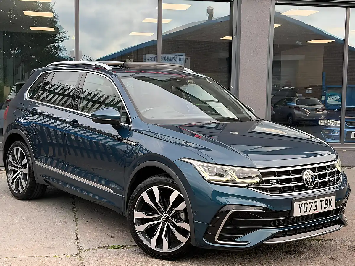 Used 2023 Volkswagen Tiguan R-Line Blue - Interior and Exterior details 2