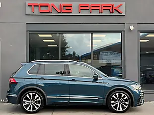 Used 2023 Volkswagen Tiguan R-Line Blue - Interior and Exterior details 7