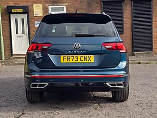 Used 2023 Volkswagen Tiguan R-Line Blue - Interior and Exterior details 10