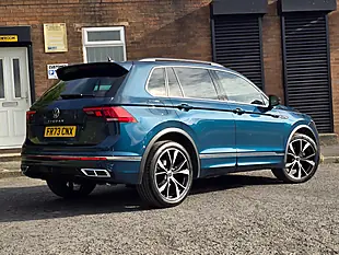 Used 2023 Volkswagen Tiguan R-Line Blue - Interior and Exterior details 9