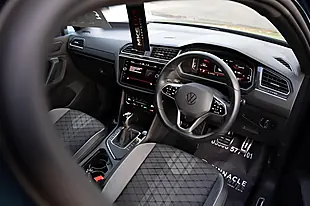 Used 2023 Volkswagen Tiguan R-Line Blue - Interior and Exterior details 14