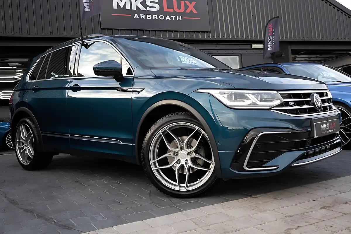 Used 2023 Volkswagen Tiguan R-Line Blue - Interior and Exterior details 2