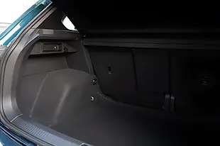 Used 2023 Volkswagen Tiguan R-Line Blue - Interior and Exterior details 20