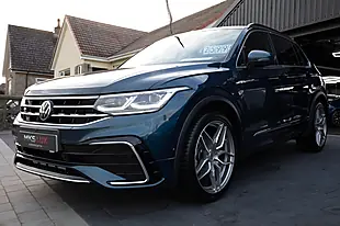 Used 2023 Volkswagen Tiguan R-Line Blue - Interior and Exterior details 6