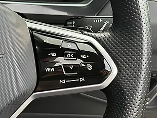 Used 2023 Volkswagen Tiguan R-Line Blue - Interior and Exterior details 16