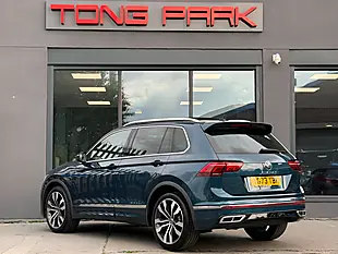 Used 2023 Volkswagen Tiguan R-Line Blue - Interior and Exterior details 6