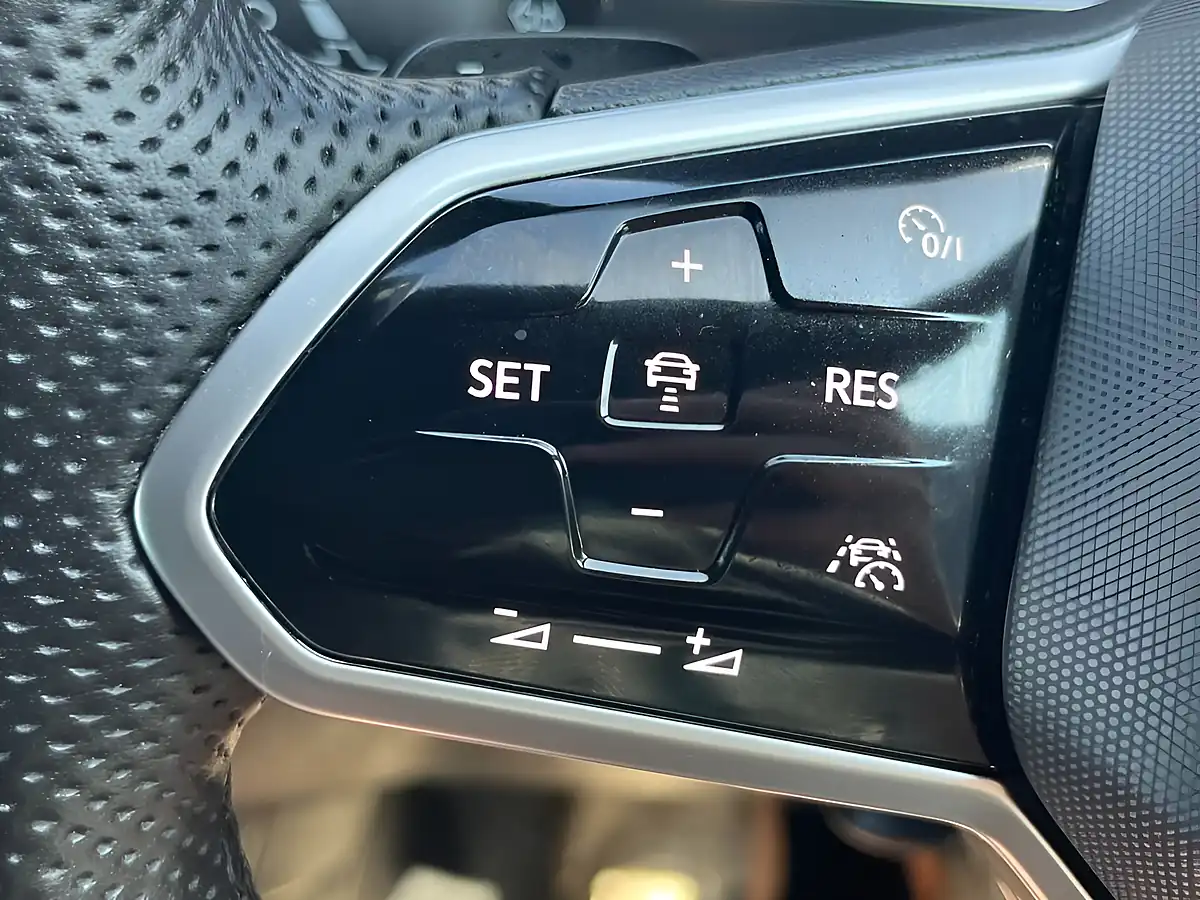 Used 2023 Volkswagen Tiguan R-Line Edition Deep Black - Interior and Exterior details 19