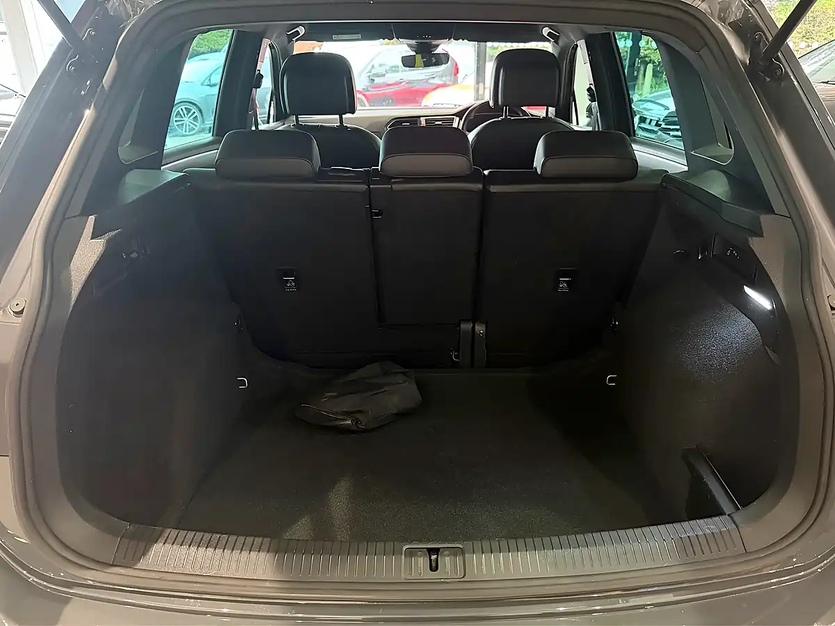 Used 2023 Volkswagen Tiguan R-Line Edition Grey - Interior and Exterior details 16